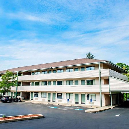 Quality Inn & Suites North Gibsonia Exterior foto